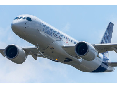 Самолёт Airbus A220 BJet Самолёт Airbus A220 BJet