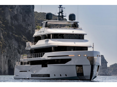 Моторная Яхта Benetti 37 м